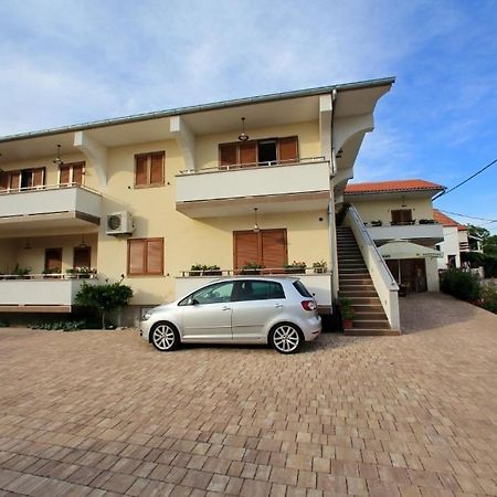 Apartments With A Parking Space Sukosan, Zadar - 16641 المظهر الخارجي الصورة
