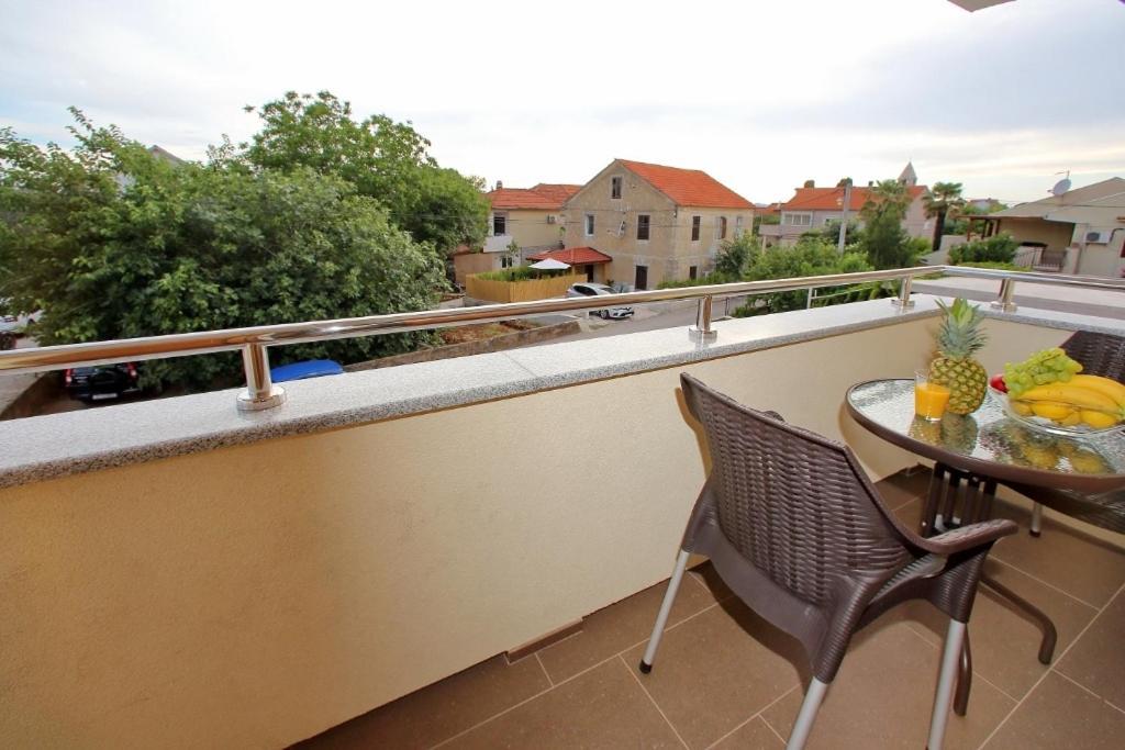 Apartments With A Parking Space Sukosan, Zadar - 16641 المظهر الخارجي الصورة